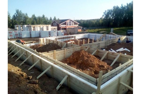 Заливка фундаменту в Києві Заливка фундаменту в Києві